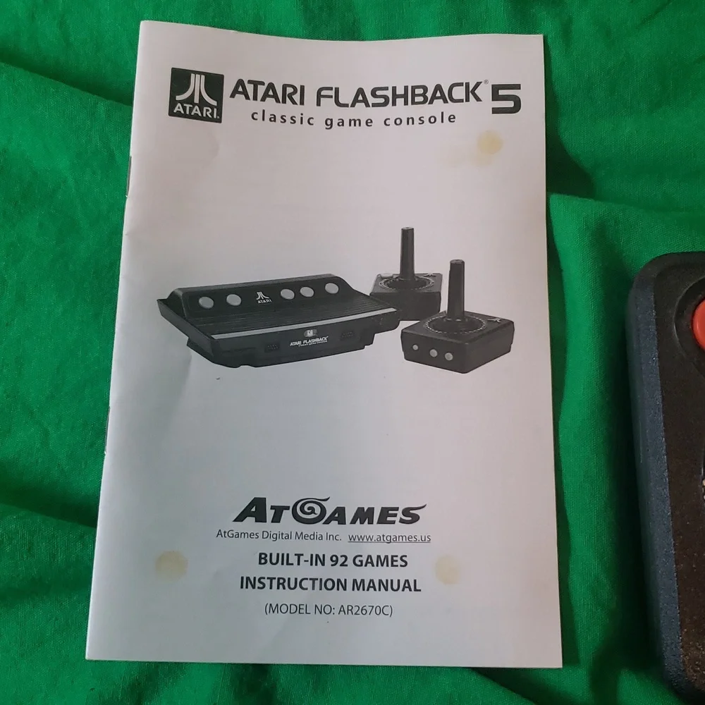 Atari Flashback 5 with Two Controllers Manual Power Cable + AV Cable Not Working